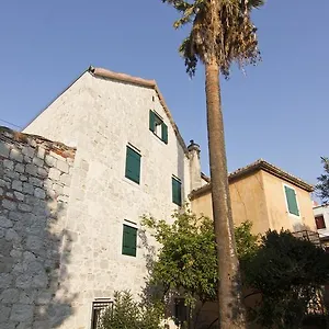 **** krevet i doručak Baguc Croatia