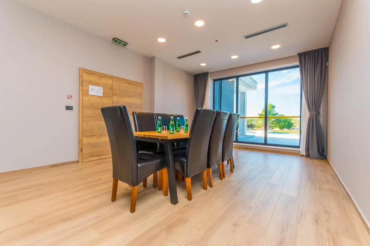Hotel Delfin Lanterna Tar-Vabriga